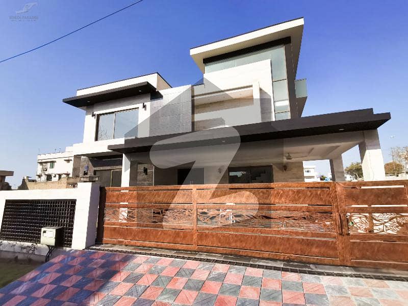 1 Kanal Brand New Luxurious And Designer Bungalow Up For Sale
