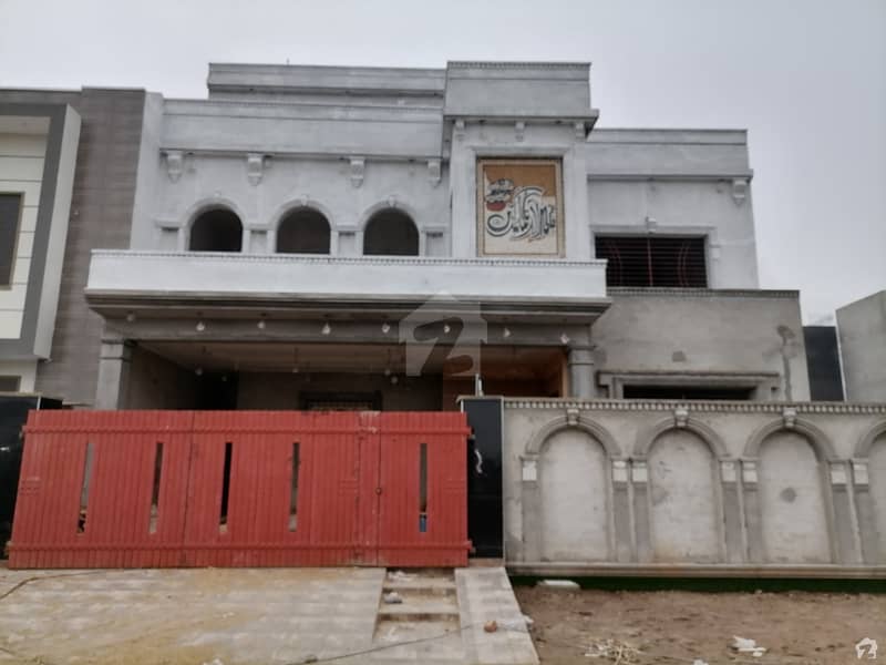 10 Marla House Available For Sale In Faisalabad Road