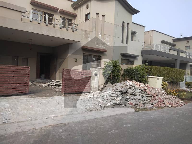 11 Marla House For Sale In Rs. 32,500,000 Only