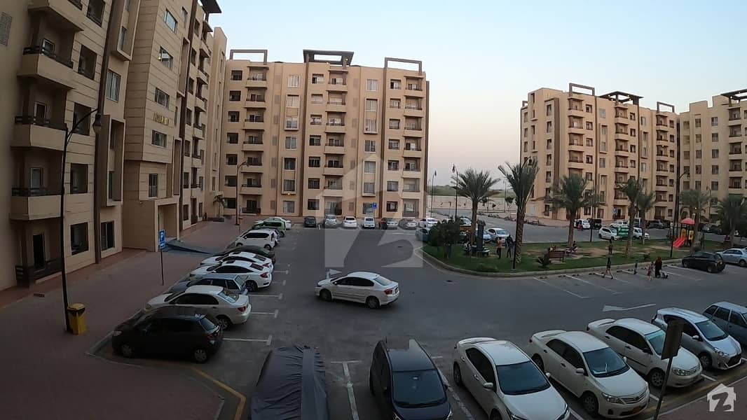 Flat In Bahria Town Karachi Sized 1200 Square Feet Is Available