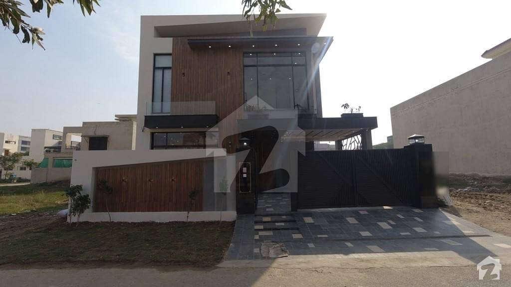Fair-priced 10 Marla House In Lahore Available For Sale