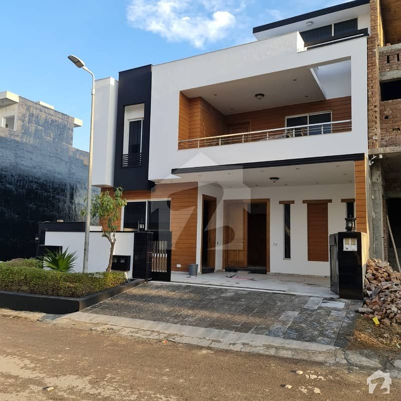 E,11,4, 35x70, Full House 4 Bed Attached 2 Dd 2 Kitchen Servant Marble Floor Corner