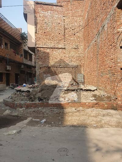 2.5 Marla Corner Plot In Wassanpura  Shad Bagh Lahore