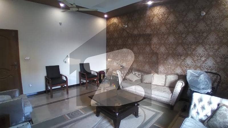 کے ای ایس سی ہاؤسنگ سوسائٹی سکیم 33 کراچی میں 11 کمروں کا 8 مرلہ مکان 3.4 کروڑ میں برائے فروخت۔