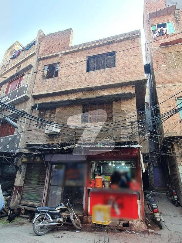 لاہوری گیٹ والڈ سٹی لاہور میں 5 کمروں کا 2 مرلہ مکان 76 لاکھ میں برائے فروخت۔