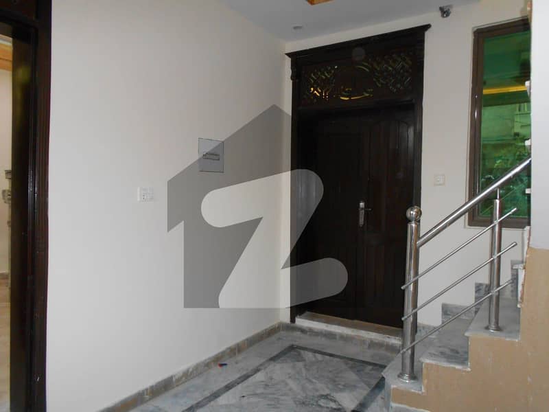 House Is Available For rent In Wakeel Colony