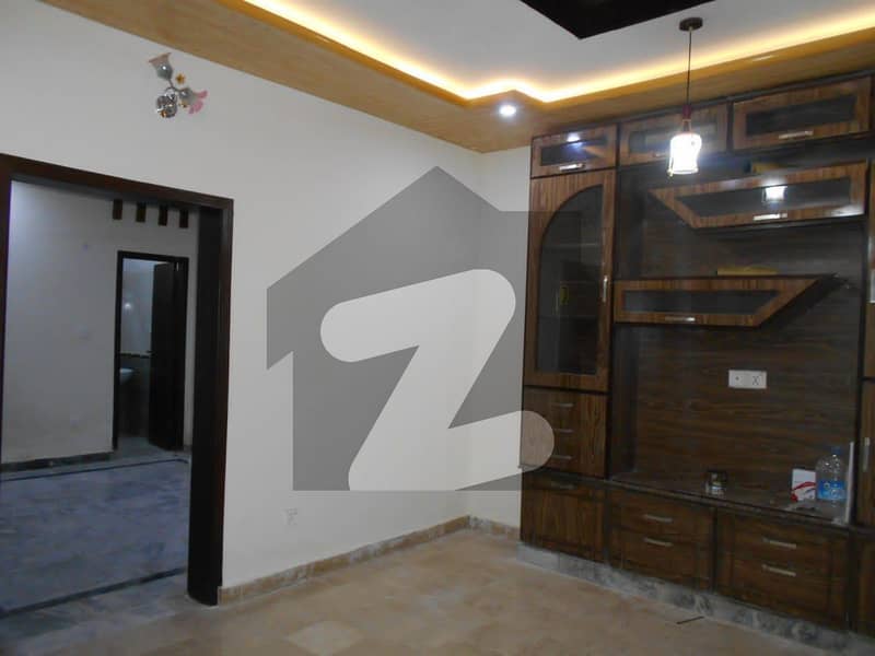Highly-Desirable House Available In Wakeel Colony For rent