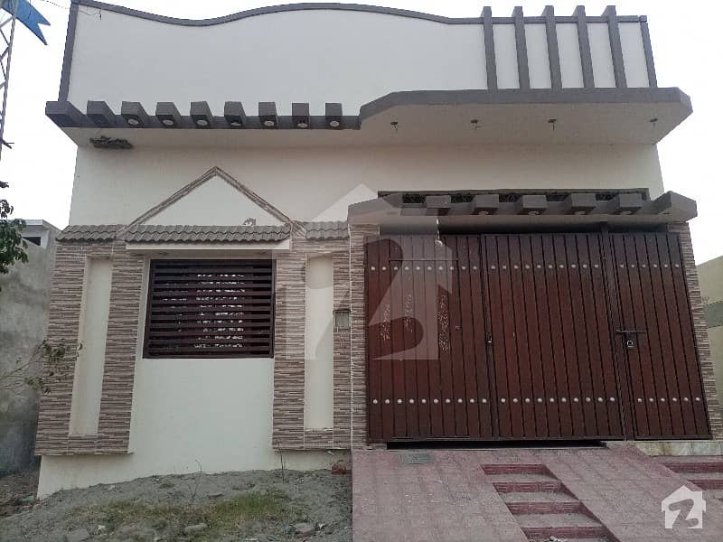 120 Sq Yards Single Storey Bungalow Available For Rent
