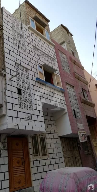 واحد آباد لیاقت آباد کراچی میں 2 کمروں کا 2 مرلہ مکان 72 لاکھ میں برائے فروخت۔