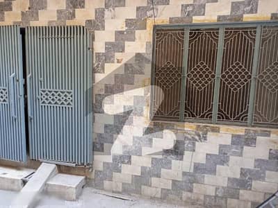 صدر راولپنڈی میں 4 کمروں کا 4 مرلہ مکان 1.4 کروڑ میں برائے فروخت۔
