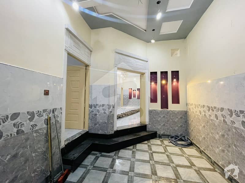 اسد کالونی گوجرانوالہ میں 6 کمروں کا 5 مرلہ مکان 1.4 کروڑ میں برائے فروخت۔