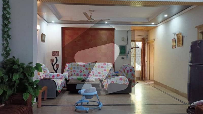 مصطفیٰ ٹاؤن لاہور میں 3 کمروں کا 14 مرلہ بالائی پورشن 35 ہزار میں کرایہ پر دستیاب ہے۔