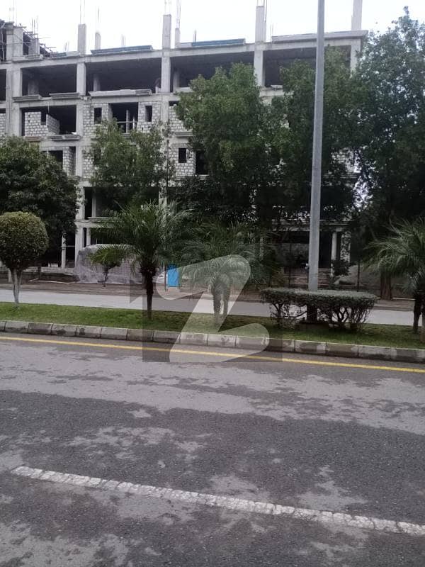 Ideally Located Shop Of 464 Square Feet Is Available For Sale In Lahore