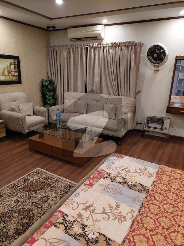 ڈیفینس آفیسر کالونی پشاور میں 6 کمروں کا 19 مرلہ مکان 9 کروڑ میں برائے فروخت۔
