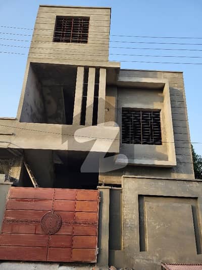 سادات کوآپریٹو سوسائٹی ۔ بلاک اے سادات کوآپریٹو ہاؤسنگ سوسائٹی (کالج ٹاؤن) لاہور میں 3 کمروں کا 5 مرلہ مکان 82 لاکھ میں برائے فروخت۔