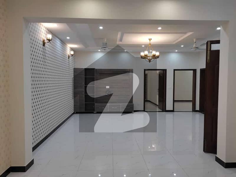 Own A House In 5 Marla Lahore