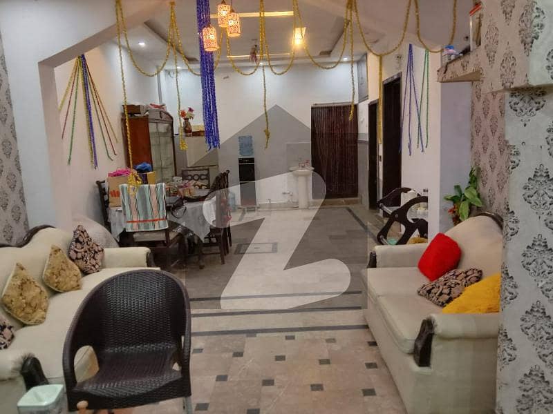 رحمان پورہ (فیروز پور روڈ) لاہور میں 3 کمروں کا 7 مرلہ زیریں پورشن 48 ہزار میں کرایہ پر دستیاب ہے۔