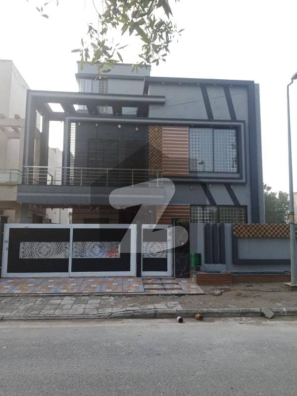 10 Marla Brand New House Facing Park For Rent In Bahira Town