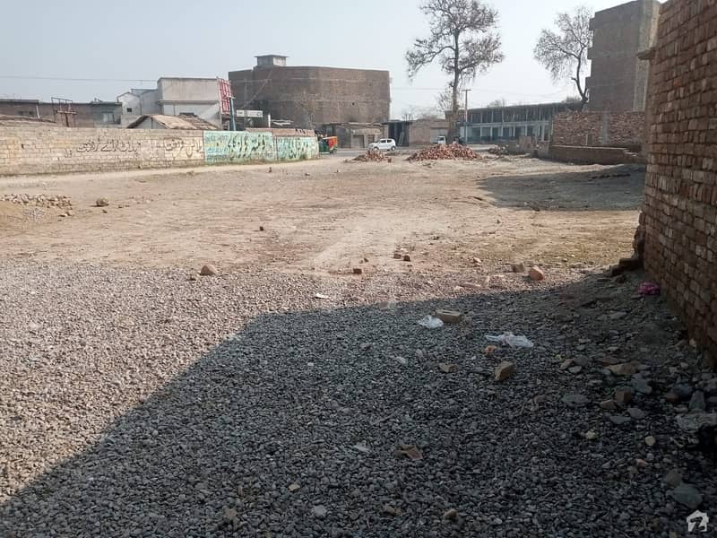 3 Marla Plot For Sale On Kohat Road Near To Foji Fish Centre
