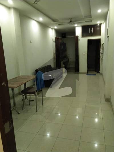 اعوان ٹاؤن لاہور میں 4 کمروں کا 3 مرلہ عمارت 1.9 کروڑ میں برائے فروخت۔