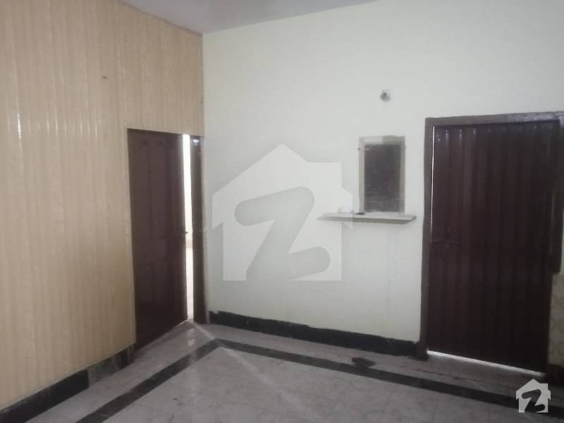 Non Furnished Luxury Flat For Rent