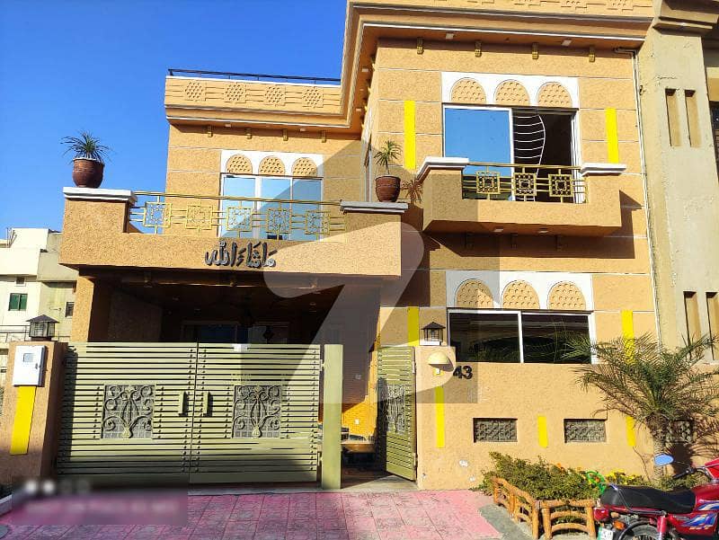 7 Marla Designer House For Sale In Bahria Phase 8 Rawalpindi