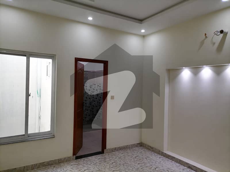 گرینلینڈ هوسینگ سکیم جی ٹی روڈ لاہور میں 3 کمروں کا 3 مرلہ مکان 75 لاکھ میں برائے فروخت۔