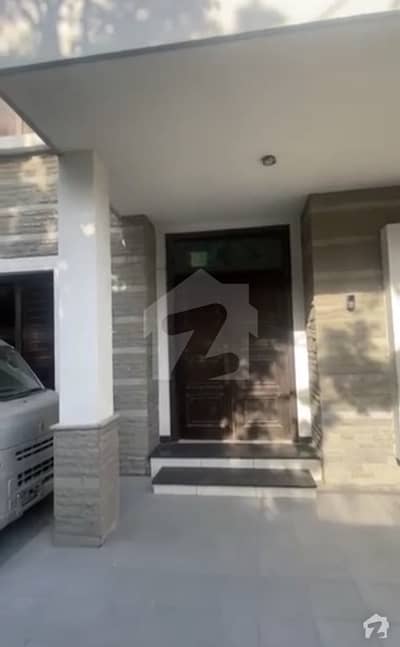 500 Yards Slightly Used Ground Floor 3 Bedrooms Portion For Rent