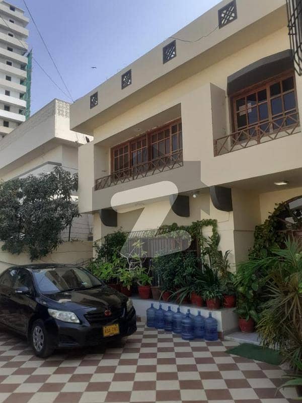 500sq Yard Commercial House Available For Rent In Prime Location Clifton Block 8