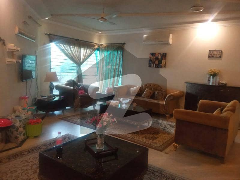 Kanal Prime Location Beautiful Stylish House Available