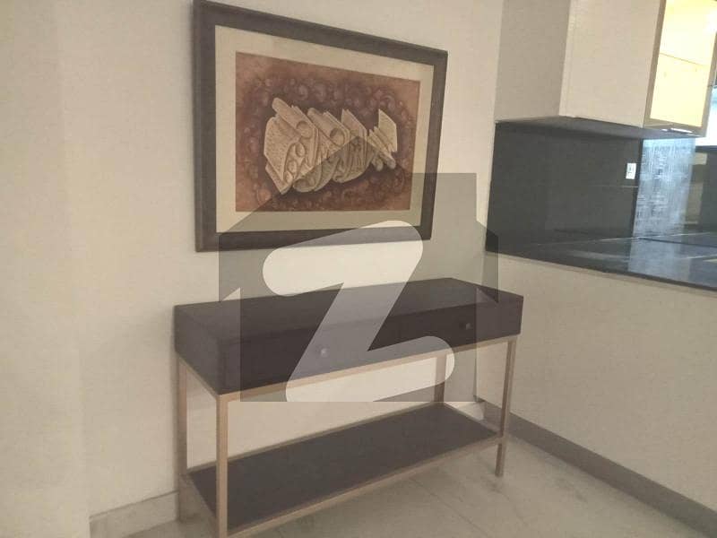هایدی پارک گلبرگ لاہور میں 3 کمروں کا 8 مرلہ فلیٹ 3.65 کروڑ میں برائے فروخت۔