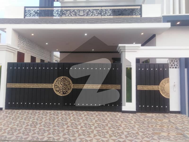 الحرام کے ایگزیکٹو ولاز جہانگی والا روڈ بہاولپور میں 4 کمروں کا 7 مرلہ مکان 1.7 کروڑ میں برائے فروخت۔