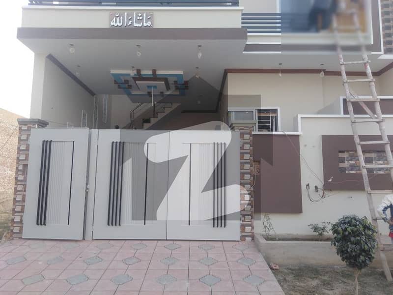 الحرام کے ایگزیکٹو ولاز جہانگی والا روڈ بہاولپور میں 4 کمروں کا 5 مرلہ مکان 1.1 کروڑ میں برائے فروخت۔