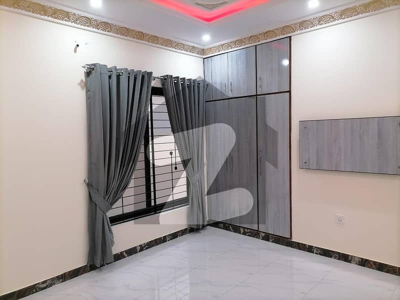 Stunning 1 Kanal House In PCSIR Staff Colony - Block B Available