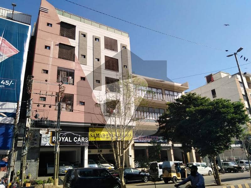 خالد بِن ولید روڈ کراچی میں 3 کمروں کا 8 مرلہ فلیٹ 2.5 کروڑ میں برائے فروخت۔