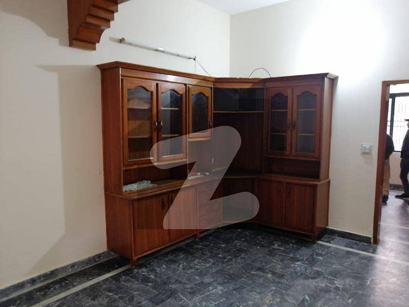 Beautiful 5 Marla Portion Located In Wapda Town G-4 Available For Rent