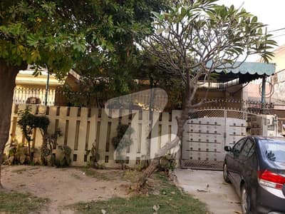 نیو آفیسرز کالونی صدر کینٹ لاہور میں 4 کمروں کا 16 مرلہ مکان 3.75 کروڑ میں برائے فروخت۔
