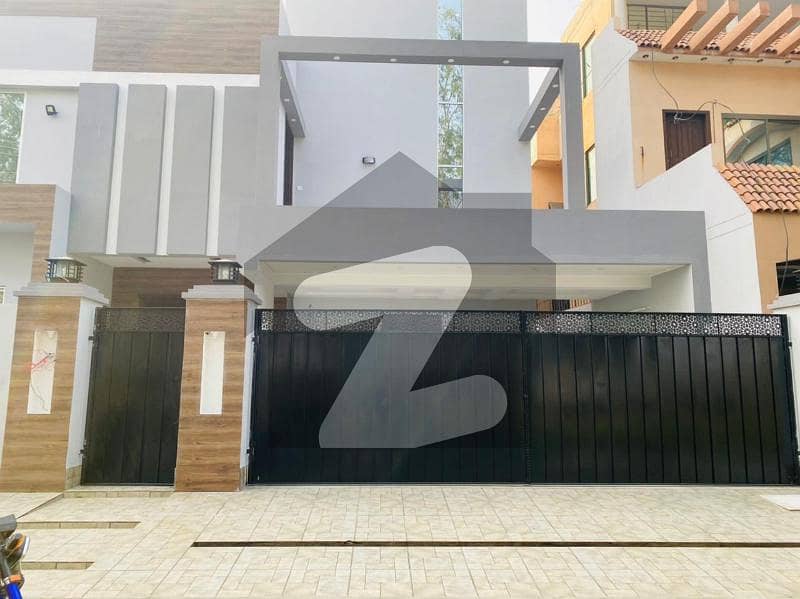 1 Kanal House Lower For Rent