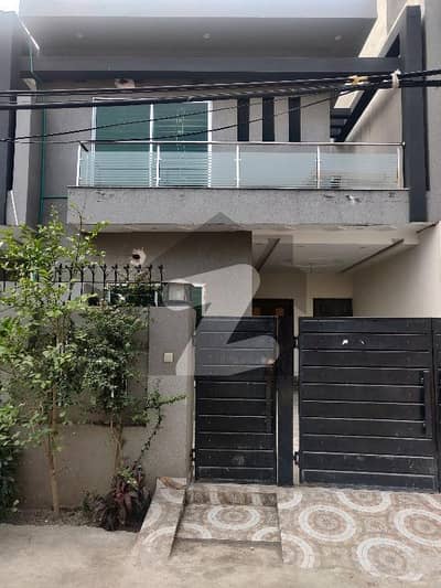 Gulahan Ali Colony Airport Road 6 Marla Upper Portion For Rent