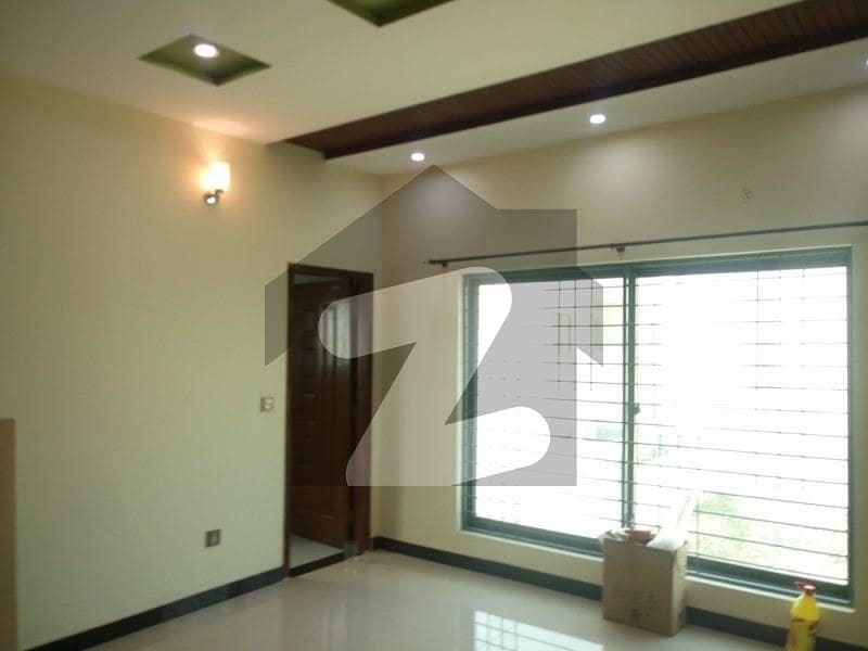 Ideally Located House Of 5 Marla Is Available For Sale In Lahore