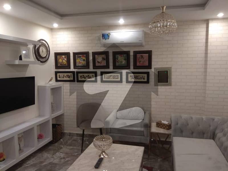 Bahria Town - Nishtar Block Penthouse For sale Sized 1800 Square Feet