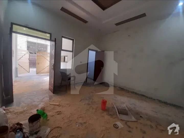 مدینہ ٹاؤن فیصل آباد میں 3 کمروں کا 3 مرلہ مکان 50 لاکھ میں برائے فروخت۔