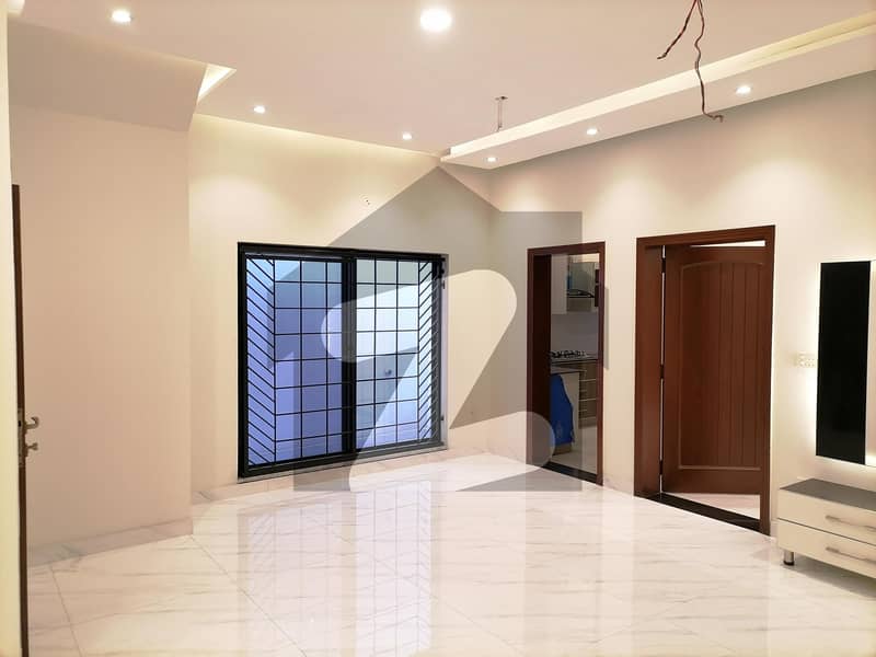 Prime Location 10 Marla House For Sale In Al Rehman Garden Phase 4