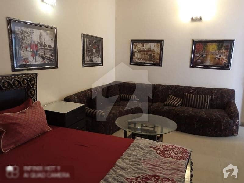 پی اے ایف آفیسرز کالونی کینٹ لاہور میں 5 کمروں کا 12 مرلہ مکان 3.5 کروڑ میں برائے فروخت۔
