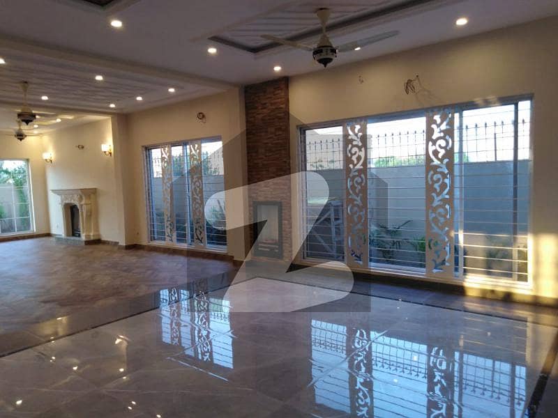 Kanal Bungalow With Basement For Rent In Dha Phase 8