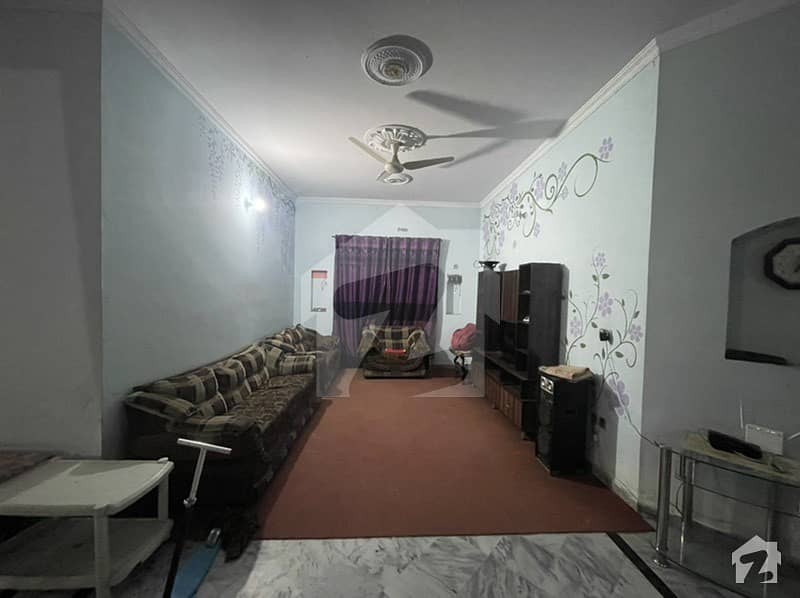 گُلِ دامِن لاہور میں 4 کمروں کا 1 کنال مکان 3.1 کروڑ میں برائے فروخت۔