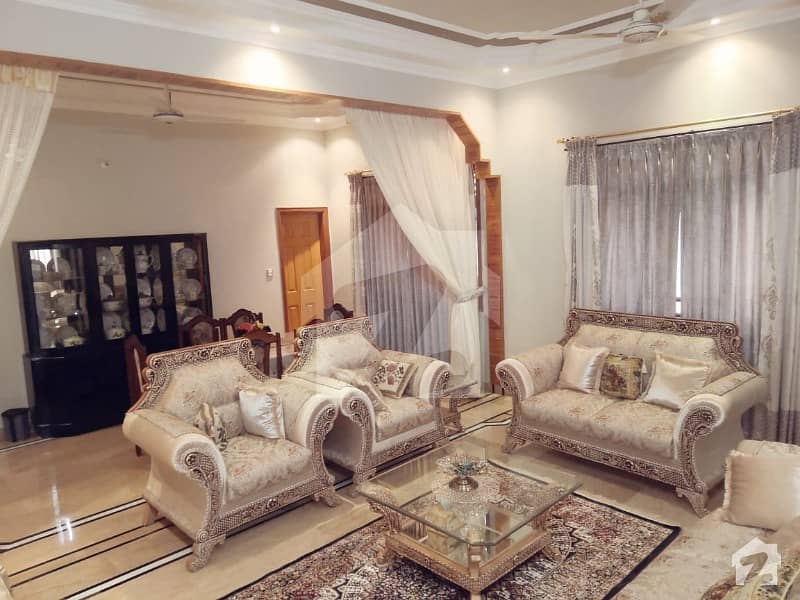 سعدی ٹاؤن سکیم 33 کراچی میں 6 کمروں کا 16 مرلہ مکان 4.5 کروڑ میں برائے فروخت۔