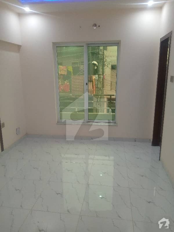 مکہ گارڈن فیصل آباد میں 3 کمروں کا 3 مرلہ مکان 70 لاکھ میں برائے فروخت۔
