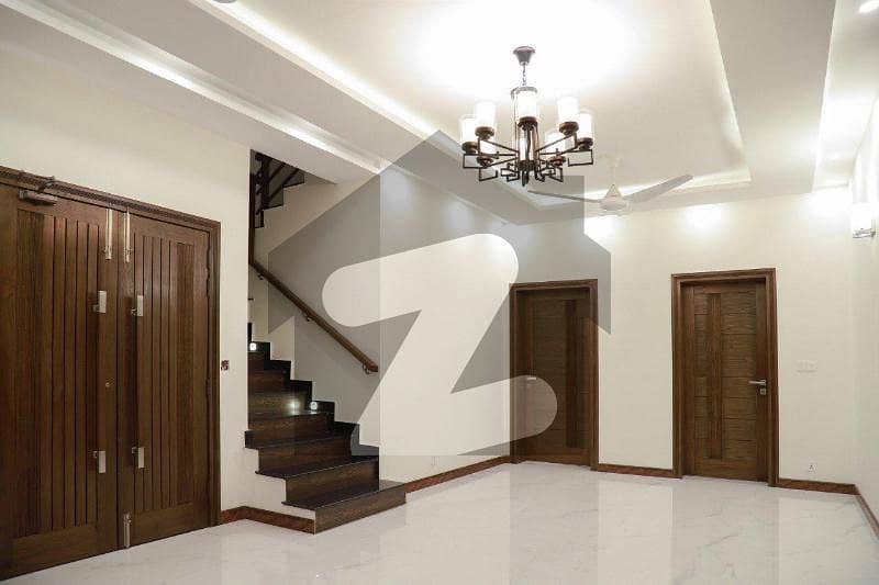 پیراگون سٹی ۔ ایگزیکیٹو بلاک پیراگون سٹی لاہور میں 3 کمروں کا 4 مرلہ مکان 1.2 کروڑ میں برائے فروخت۔