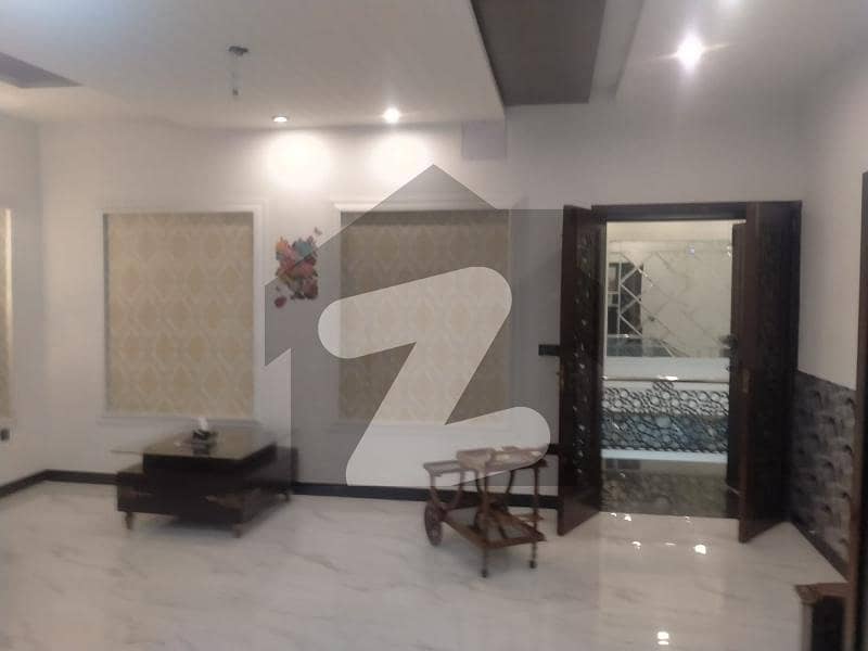 آرکیٹیکٹس انجنیئرز ہاؤسنگ سوسائٹی لاہور میں 3 کمروں کا 6 مرلہ مکان 65 ہزار میں کرایہ پر دستیاب ہے۔